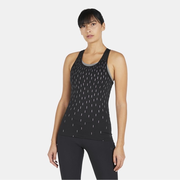 Nike Dri-Fit Women’s Linear Graphic Tank Top - XSmall - Picture 1 of 10